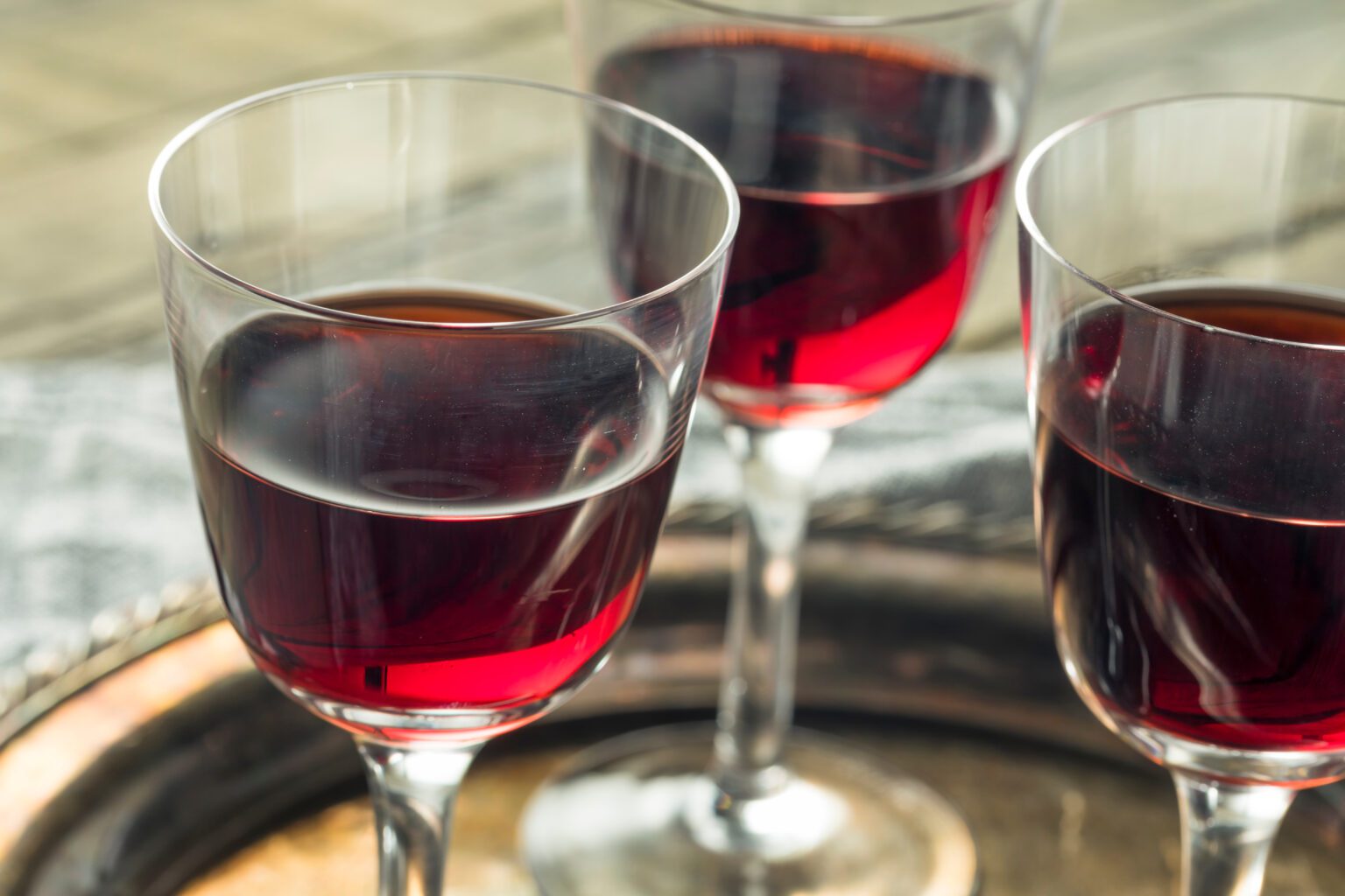 16 Types of Wine Glasses with Pictures